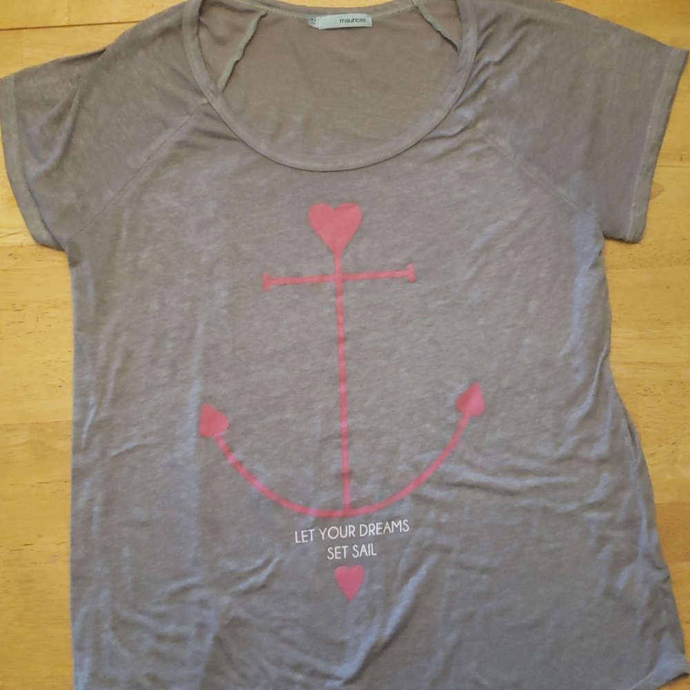 👕 MAURICES👕 tshirt